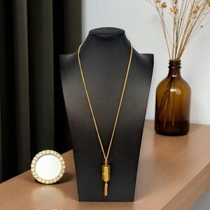 Vintage Chandler Working Manual Gold Tone Peekaboo Pendant Watch Necklace – 28”